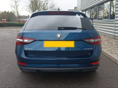 SKODA SUPERB LAURIN &KLEMENT TSI S-A  ENGINE SIZE 2.0 Litres FUEL PETROL BODY 5 DOOR ESTATE TRANSMISSION SEMI AUTO SEATS 5 COLOUR BLUE REG DATE 30/06/2017 57000 Miles BL17 TCX