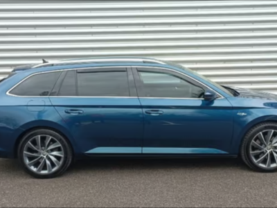 SKODA SUPERB LAURIN &KLEMENT TSI S-A  ENGINE SIZE 2.0 Litres FUEL PETROL BODY 5 DOOR ESTATE TRANSMISSION SEMI AUTO SEATS 5 COLOUR BLUE REG DATE 30/06/2017 57000 Miles BL17 TCX