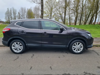 NISSAN QASHQAI ACENTA PREMIUM DCI ENGINE SIZE 1.5 Litres FUEL DIESEL BODY 5 DOOR HATCH BACK TRANSMISSION MANUAL SEATS 5 COLOUR BLACK REG DATE 23/06/2014 74177 Miles KW14 XRJ