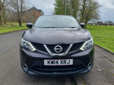 NISSAN QASHQAI ACENTA PREMIUM DCI ENGINE SIZE 1.5 Litres FUEL DIESEL BODY 5 DOOR HATCH BACK TRANSMISSION MANUAL SEATS 5 COLOUR BLACK REG DATE 23/06/2014 74177 Miles KW14 XRJ