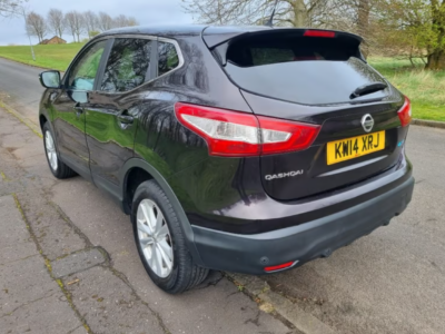 NISSAN QASHQAI ACENTA PREMIUM DCI ENGINE SIZE 1.5 Litres FUEL DIESEL BODY 5 DOOR HATCH BACK TRANSMISSION MANUAL SEATS 5 COLOUR BLACK REG DATE 23/06/2014 74177 Miles KW14 XRJ