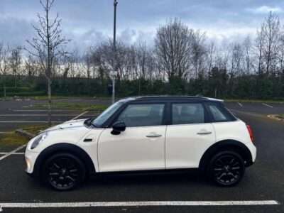 MINI COOPER AUTO ENGINE CC 1499 cc ENGINE SIZE 1.5 Litres FUEL PETROL BODY 5 DOOR HATCHBACK TRANSMISSION AUTOMATIC SEATS 5 COLOUR WHITE REG DATE 01/09/2015 65000 Miles HY65 GSO