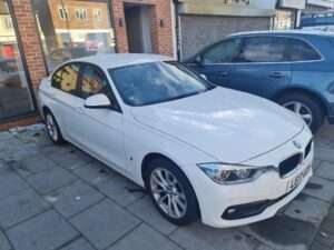 BMW 330E SE AUTO  LE17 GZB ENGINE SIZE 2.0 Litres FUEL PETROL/ELECTRIC BODY 4 DOOR SALOON TRANSMISSION AUTOMATIC SEATS 5 COLOUR WHITE REG DATE 31/07/2017 Location Essex