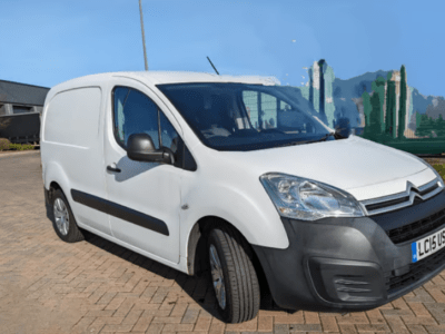 CITROEN BERLINGO 625 ENTERPRISE HDI ENGINE SIZE 1.6 Litres FUEL DIESEL BODY PANEL VAN TRANSMISSION MANUAL SEATS 3 COLOUR WHITE REG DATE 31/05/2015 19200 Miles LC15 USV