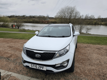 KIA SPORTAGE KX-2 CRDI ENGINE CC 1995 cc ENGINE SIZE 2.0 Litres FUEL DIESEL BODY 5 DOOR ESTATE TRANSMISSION MANUAL SEATS 5 COLOUR WHITE REG DATE 30/06/2015 94000 Miles ST15 ZPF