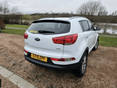 KIA SPORTAGE KX-2 CRDI ENGINE CC 1995 cc ENGINE SIZE 2.0 Litres FUEL DIESEL BODY 5 DOOR ESTATE TRANSMISSION MANUAL SEATS 5 COLOUR WHITE REG DATE 30/06/2015 94000 Miles ST15 ZPF