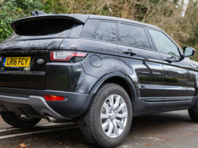 LAND ROVER RANGE ROVER EVOQUE SE TECH TD4 ENGINE SIZE 2.0 Litres FUEL DIESEL BODY 5 DOOR ESTATE TRANSMISSION MANUAL SEATS 5 COLOUR BLACK REG DATE 09/03/2016 65000 Miles LR16 FCY