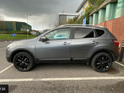 NISSAN QASHQAI N-TEC+ CVT ENGINE SIZE 1.6 Litres FUEL PETROL BODY 5 DOOR HATCHBACK TRANSMISSION CVT SEATS 5 COLOUR GREY REG DATE 26/10/2012 72350 Miles FE62CGY