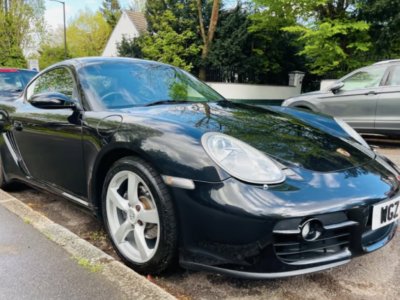 PORSCHE MODEL CAYMAN ENGINE CC 2687 cc ENGINE SIZE 2.7 Litres FUEL PETROL BODY 2 DOOR COUPE TRANSMISSION MANUAL SEATS 2 COLOUR BLACK REG DATE 31/01/2009 26950 Miles WGZ 9871