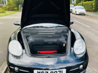 PORSCHE MODEL CAYMAN ENGINE CC 2687 cc ENGINE SIZE 2.7 Litres FUEL PETROL BODY 2 DOOR COUPE TRANSMISSION MANUAL SEATS 2 COLOUR BLACK REG DATE 31/01/2009 26950 Miles WGZ 9871