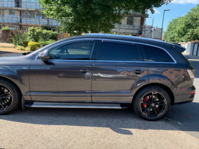 AUDI MODEL Q7 S LINE QUATTRO TDI ENGINE CC 2967 cc ENGINE SIZE 3.0 Litres FUEL DIESEL BODY 5 DOOR ESTATE TRANSMISSION AUTOMATIC SEATS 7 COLOUR GREY REG DATE 01/09/2006 136,000 miles YK56 FTP