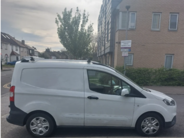 FORD TRANSIT COURIER BASE ENGINE SIZE 1.0 Litres FUEL PETROL BODY PANEL VAN TRANSMISSION MANUAL SEATS 2 COLOUR WHITE REG DATE 01/03/2022 14950 Miles YG22THV