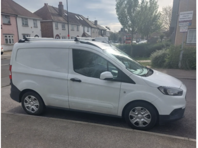 FORD TRANSIT COURIER BASE ENGINE SIZE 1.0 Litres FUEL PETROL BODY PANEL VAN TRANSMISSION MANUAL SEATS 2 COLOUR WHITE REG DATE 01/03/2022 14950 Miles YG22THV