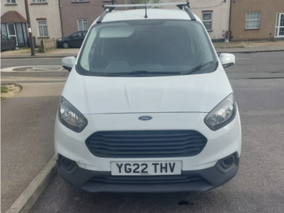 FORD TRANSIT COURIER BASE ENGINE SIZE 1.0 Litres FUEL PETROL BODY PANEL VAN TRANSMISSION MANUAL SEATS 2 COLOUR WHITE REG DATE 01/03/2022 14950 Miles YG22THV