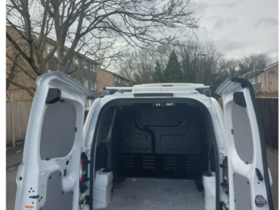 FORD TRANSIT COURIER BASE ENGINE SIZE 1.0 Litres FUEL PETROL BODY PANEL VAN TRANSMISSION MANUAL SEATS 2 COLOUR WHITE REG DATE 01/03/2022 14950 Miles YG22THV