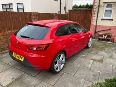 SEAT MODEL LEON FR TECHNOLOGY TSI ENGINE CC 1395 cc ENGINE SIZE 1.4 Litres FUEL PETROL BODY 3 DOOR HATCHBACK TRANSMISSION MANUAL SEATS 5 COLOUR RED REG DATE 25/09/2015 miles 67,000 YR65 GPK