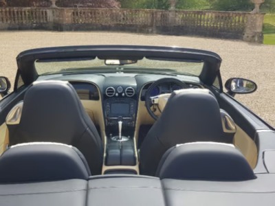 BENTLEY MODEL CONTINENTAL GTC AUTO ENGINE CC 5998 cc ENGINE SIZE 6.0 Litres FUEL PETROL BODY 2 DOOR CONVERTIBLE TRANSMISSION AUTOMATIC SEATS 4 COLOUR BLACK REG DATE 01/09/2007 82,00 miles K25 CMR