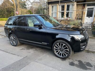 LAND ROVER RANGE ROVER VOGUE SE TDV6 AUTO ENGINE SIZE 3.0 Litres FUEL DIESEL BODY 5 DOOR ESTATE TRANSMISSION AUTOMATIC SEATS 5 COLOUR BLACK REG DATE 29/03/2018 74000 Miles FX18 XLV