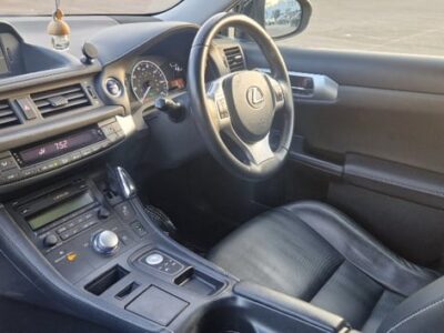 Lexus CT200H Advance Hybrid