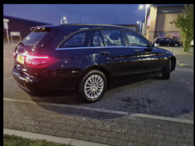 MERCEDES-BENZ C220 SE BLUETEC AUTO ENGINE SIZE 2.1 Litres FUEL DIESEL BODY 5 DOOR ESTATE TRANSMISSION AUTOMATIC SEATS 5 COLOUR BLACK REG DATE 09/07/2015 168000 Miles EF15 VFW