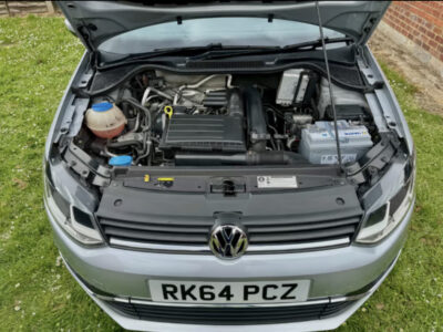 VOLKSWAGEN POLO SE TSI ENGINE SIZE 1.2 Litres FUEL PETROL BODY 5 DOOR HATCHBACK TRANSMISSION MANUAL SEATS 5 COLOUR SILVER REG DATE 03/11/2014 93000 Miles RK64 PCZ