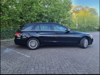 MERCEDES-BENZ C220 SE BLUETEC AUTO ENGINE SIZE 2.1 Litres FUEL DIESEL BODY 5 DOOR ESTATE TRANSMISSION AUTOMATIC SEATS 5 COLOUR BLACK REG DATE 09/07/2015 168000 Miles EF15 VFW