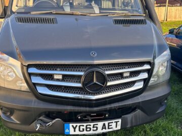 MERCEDES-BENZ SPRINTER 316 CDI ENGINE SIZE 2.1 Litres FUEL DIESEL BODY PANEL VAN TRANSMISSION MANUAL SEATS 3 COLOUR GREY REG DATE 09/09/2015 156000 Miles YG65 AET