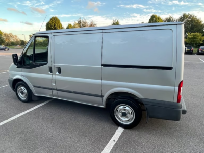 FORD TRANSIT 125 T280 TREND FWD ENGINE SIZE 2.2 Litres FUEL DIESEL BODY PANEL VAN TRANSMISSION MANUAL SEATS 3 COLOUR SILVER REG DATE 26/06/2013 105,440 Miles VK13 WCC