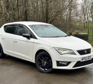 SEAT LEON FR TECHNOLOGY TDI S-A ENGINE SIZE 2.0 Litres FUEL DIESEL BODY 5 DOOR HATCHBACK TRANSMISSION SEMI AUTO SEATS 5 COLOUR WHITE REG DATE 30/09/2013 118000 Miles AF63 DZC