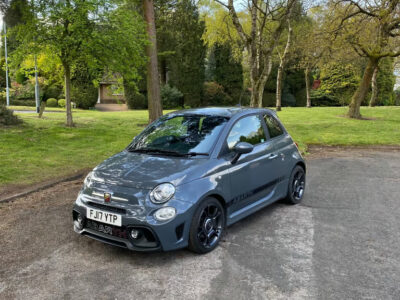 ABARTH 595 Engine Size 1.4 Litres Fuel PETROL Body 3 DOOR HATCHBACK Transmission MANUAL Seats 4 Colour GREY Reg Date 24/03/2017 Reg FJ17YTP