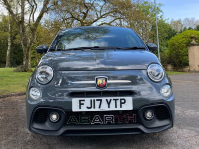 ABARTH 595 Engine Size 1.4 Litres Fuel PETROL Body 3 DOOR HATCHBACK Transmission MANUAL Seats 4 Colour GREY Reg Date 24/03/2017 Reg FJ17YTP