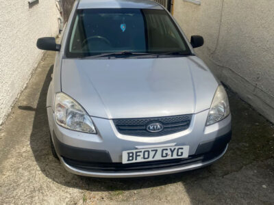 KIA MODEL RIO GS ENGINE SIZE1.4 Litres FUEL PETROL BODY5 DOOR HATCHBACK TRANSMISSION MANUAL SEATS 5 COLOUR SILVER REG DATE 01/03/2007 Mileage: 89000 BF07GYG