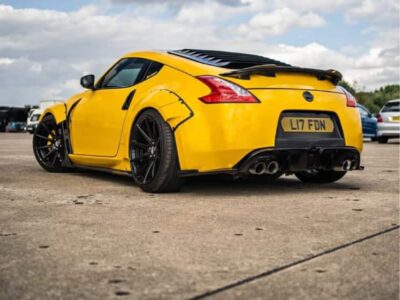 NISSAN MODEL350Z  ENGINE SIZE3.5 Litres FUEL PETROL BODY 3 DOOR COUPE TRANSMISSION MANUAL SEATS 4 COLOUR  Yellow REG DATE 29/09/2005 Mileage: 83000 L17FDN