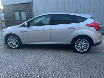 FORD MODEL FOCUS ZETEC TURBO ENGINE SIZE 1.0 Litres FUEL PETROL BODY 5 DOOR HATCHBACK TRANSMISSION MANUAL SEATS 5 COLOUR SILVER REG DATE 31/10/2012 58,892 miles Location: London