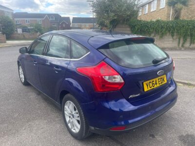 FORD MODEL FOCUS TITANIUM NAVIGATOR TURBO ENGINE SIZE 1.0 Litres FUEL PETROL BODY 5 DOOR HATCHBACK TRANSMISSION MANUAL SEATS 5 COLOUR BLUE REG DATE 23/10/2014 Mileage: 73500