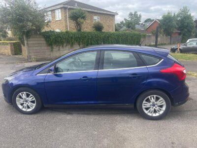 FORD MODEL FOCUS TITANIUM NAVIGATOR TURBO ENGINE SIZE 1.0 Litres FUEL PETROL BODY 5 DOOR HATCHBACK TRANSMISSION MANUAL SEATS 5 COLOUR BLUE REG DATE 23/10/2014 Mileage: 73500