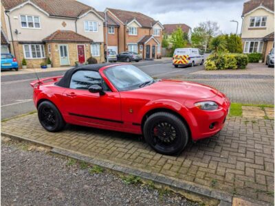 MAZDA MX-5 SPORT ENGINE SIZE 2.0 Litres FUEL PETROL BODY 2 DOOR CONVERTIBLE TRANSMISSION MANUAL SEATS 2 COLOUR RED REG DATE 19/06/2006 27950 Miles L7EPB/KC06HYF