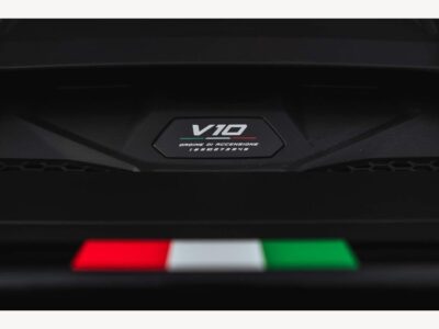 Lamborghini Huracan 5.2 V10 Sterrato Coupe 2dr Petrol LDF 4WD Euro 6 (s/s) (610 ps)