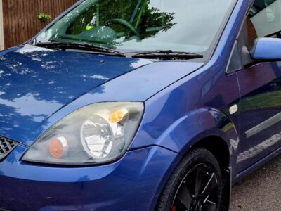 FORD FIESTA FREEDOM Engine Size 1.4 Litres Fuel PETROL Body 5 DOOR HATCHBACK Transmission MANUAL Seats 5 Colour BLUE Reg Date 28/04/2006 Mileage: 97122 Reg MJ06LHV