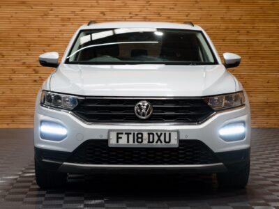 VOLKSWAGEN T-ROC SE TSI Engine Size 1.0 Litres Fuel PETROL Body 5 DOOR HATCHBACK Transmission MANUAL Seats 5 Colour SILVER Reg Date 01/08/2018 Mileage 47814 Reg  FT18DXU