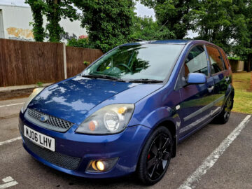 FORD FIESTA FREEDOM Engine Size 1.4 Litres Fuel PETROL Body 5 DOOR HATCHBACK Transmission MANUAL Seats 5 Colour BLUE Reg Date 28/04/2006 Mileage: 97122 Reg MJ06LHV