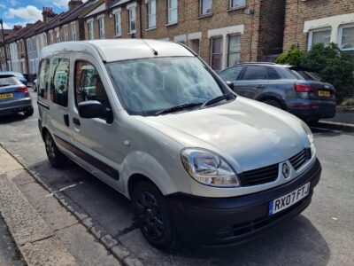 RENAULT KANGOO AUTHENTIQUE Engine Size 1.2 Litres Fuel PETROL Body 5 DOOR MPV Transmission MANUAL Seats 5 Colour GREY Reg Date 18/04/2007 Mileage 106200 Reg MRX07FTJ