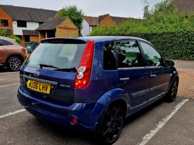 FORD FIESTA FREEDOM Engine Size 1.4 Litres Fuel PETROL Body 5 DOOR HATCHBACK Transmission MANUAL Seats 5 Colour BLUE Reg Date 28/04/2006 Mileage: 97122 Reg MJ06LHV