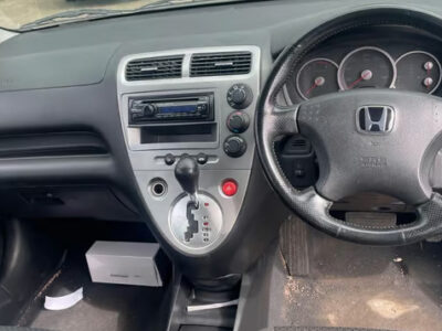 HONDA CIVIC VTEC EXECUTIVE Engine Size 1.6 Litres Fuel PETROL Body 5 DOOR HATCHBACK Transmission MANUAL Seats 5 Colour SILVER Reg Date 04/03/2005 Mileage: 144000 Reg HJ05LND