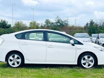 TOYOTA PRIUS T SPIRIT VVT-I CVT Engine Size 1.8 Litres Fuel PETROL/ELECTRIC Body 5 DOOR HATCHBACK Transmission CVT Seats 5 Colour WHITE Reg Date 01/03/2013 Mileage: 234000 Reg VX13TZW