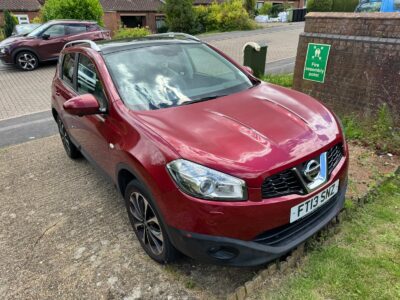 NISSAN QASHQAI TEKNA CVT Engine Size 2.0 Litres Fuel PETROL Body 5 DOOR HATCHBACK Transmission CVT Seats 5 Colour RED Reg Date 18/05/2013 Mileage 137400 Reg FT13SNZ