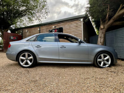 AUDI A4 SE E TDI Engine Size 2.0 Litres Fuel DIESEL Body 4 DOOR SALOON Transmission MANUAL Seats 5 Colour GREY Reg Date 05/07/2010 Mileage: 160000 Reg CFZ  9572