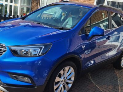 VAUXHALL MODEL MOKKA X ELITE NAV TURBO AUTO ENGINE SIZE 1.4 Litres FUEL PETROL BODY 5 DOOR HATCHBACK TRANSMISSION AUTOMATIC SEATS 5 COLOUR BLUE REG DATE 17/10/2017 Mileage: 33694 BG67VNA