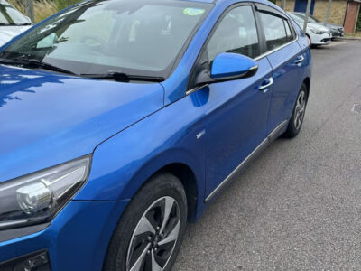 HYUNDAI MODEL IONIQ PREMIUM SE HEV S-A ENGINE SIZE 1.6 Litres FUEL PETROL/ELECTRIC BODY 5 DOOR HATCHBACK TRANSMISSION SEMI AUTO SEATS 5 COLOUR BLUE REG DATE 27/07/2017 Mileage: 92402 DF17YTS