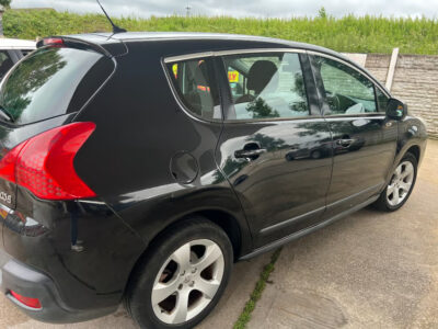 PEUGEOT MODEL 3008 SPORT HDI S-A ENGINE SIZE1.6 Litres FUEL DIESEL BODY 5 DOOR HATCHBACK TRANSMISSION SEMI AUTO SEATS 5 COLOUR BLACK REG DATE 30/09/2010 EK60HHB Mileage: 72100